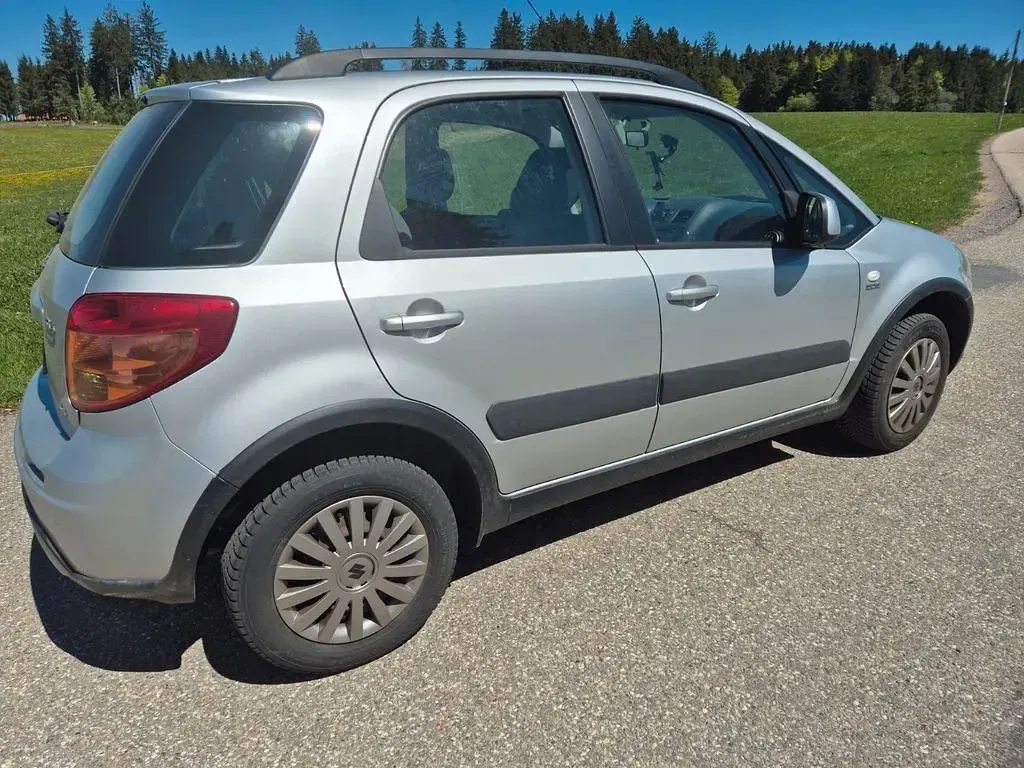 Gebraucht Suzuki SX4 135 PS (99 kW) 2014 Silber SUV
