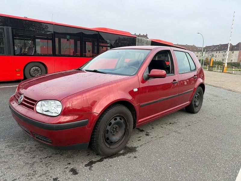 Rot Gebraucht 1998 VW Golf IV Limousine | 600 € (Superpreis) - Bild 1/4