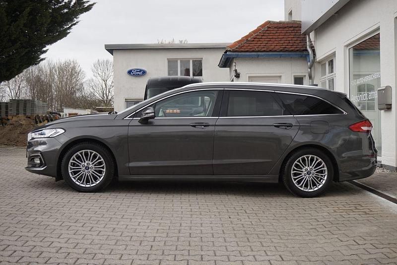 Gebraucht Ford Mondeo Titanium 150 PS (110 kW) 2020 Grau Limousine
