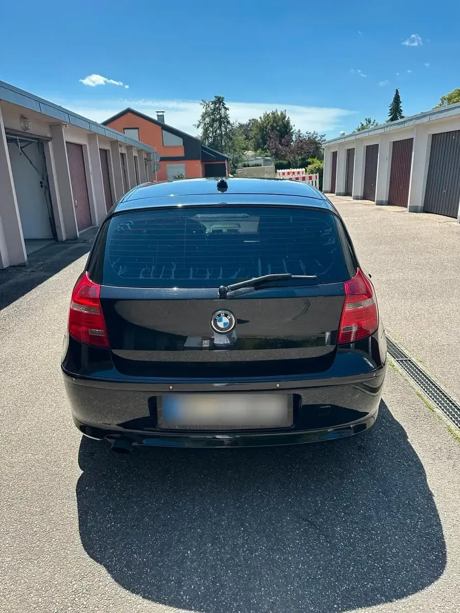 Gebraucht BMW 116 116 PS (85 kW) 2007 Schwarz Kleinwagen