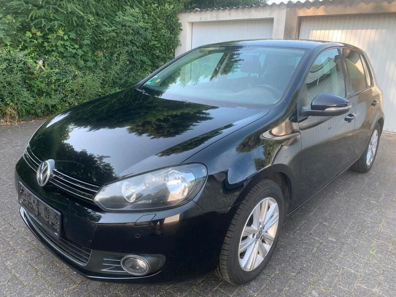 Schwarz Gebraucht 2011 VW Golf VI Style Limousine | 4.199 € (Guter Preis) - Bild 1/4