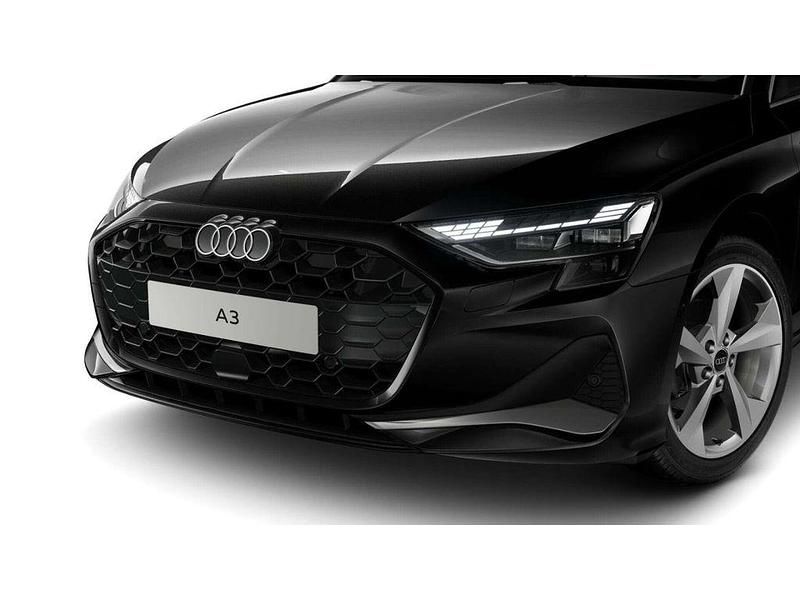 Gebraucht Audi A3 Advanced 150 PS (110 kW) 2025 Schwarz Limousine