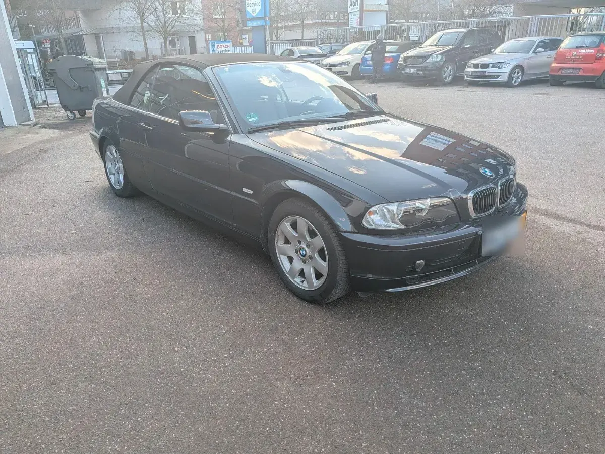 Używany BMW 323 170 KM (125 kW) 2000 Czarny Kabriolet