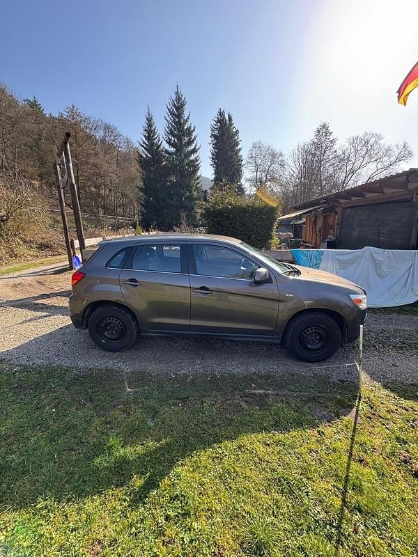 Gebraucht Mitsubishi ASX 116 PS (85 kW) 2013 Braun SUV