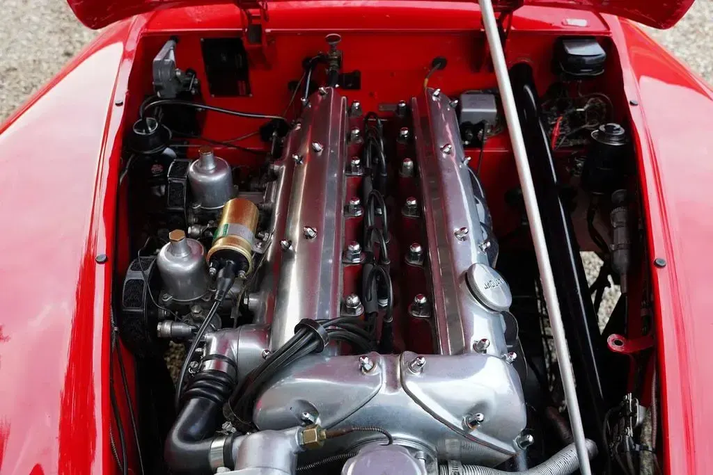 Begagnad Jaguar XK R 1954 Röd Cab