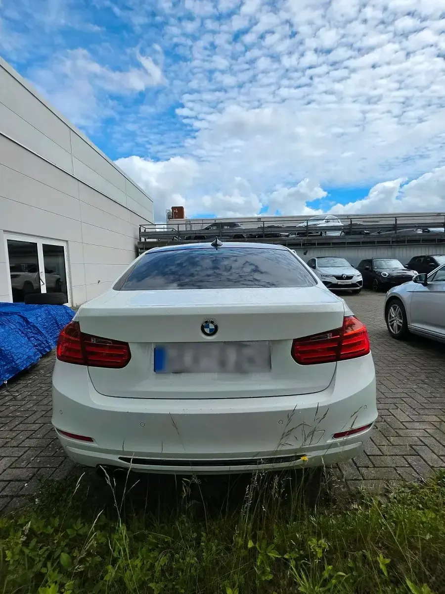 Gebraucht BMW 328 245 PS (180 kW) 2014 Weiß Limousine