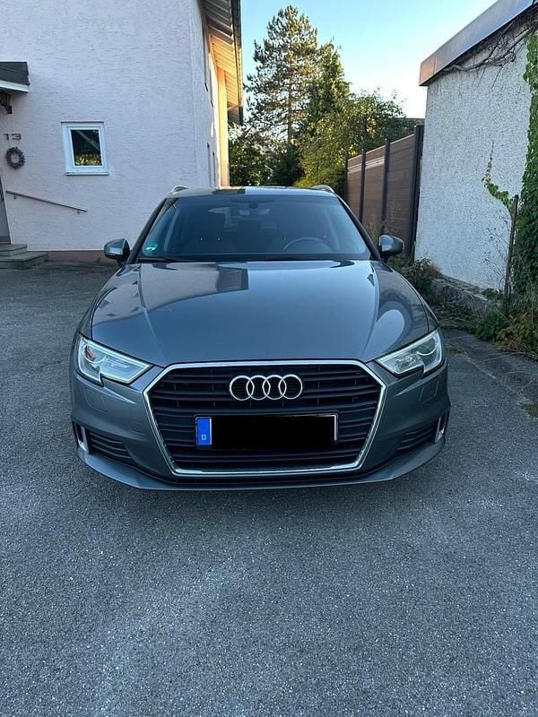 Usata Audi A3 Design 150 CV (110 kW) 2017 Grigio Utilitaria