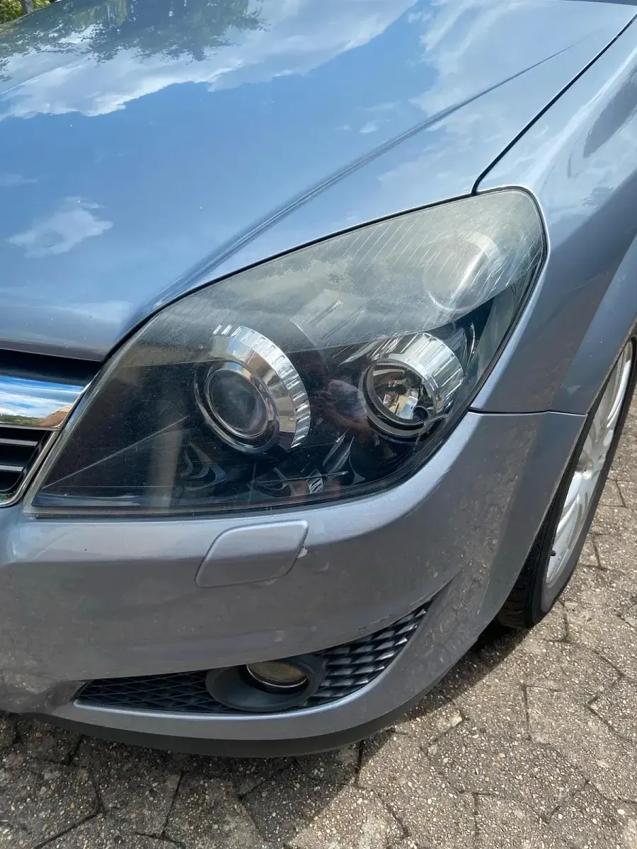 Gebraucht Opel Astra 116 PS (85 kW) 2009 Silber Limousine