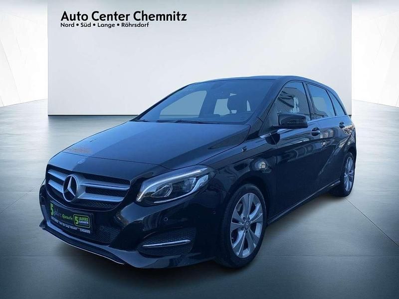 Gebraucht Mercedes B200 156 PS (114 kW) 2016 Schwarz Van / Kleinbus