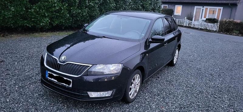 Gebraucht Skoda Rapid 105 PS (77 kW) 2014 Schwarz Kleinwagen