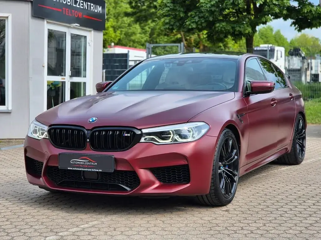 Używany BMW M5 Performance 600 KM (441 kW) 2018 Czerwony Sedan/Limuzyna