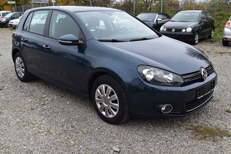 Blau metallic Gebraucht 2009 VW Golf VI Highline Limousine | 2.990 € (Superpreis) - Bild 1/4