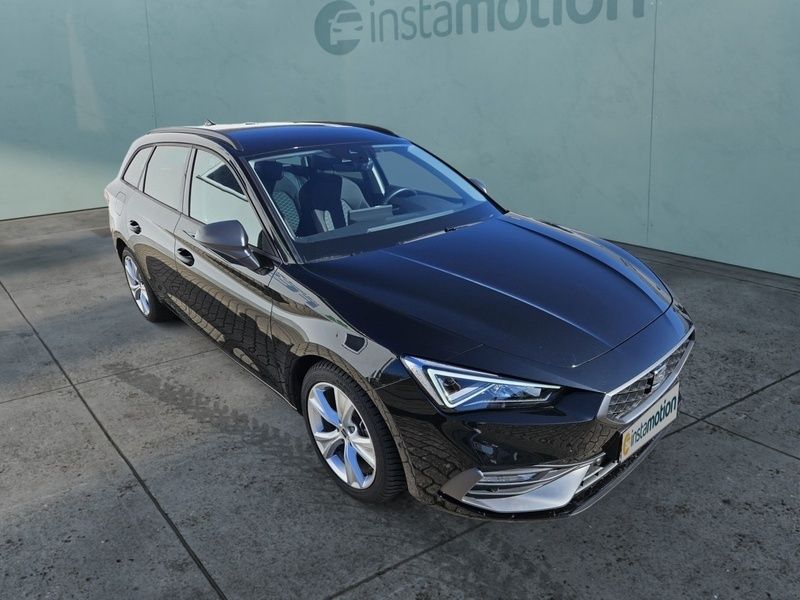 Schwarz Gebraucht 2024 Seat Leon FR Van / Kleinbus | 27.650 € (Fairer Preis) - Bild 1/3
