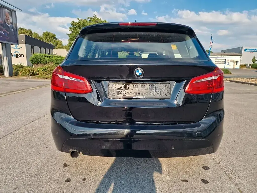 Gebraucht BMW 218 Active Tourer 136 PS (100 kW) 2015 Schwarz Van / Kleinbus