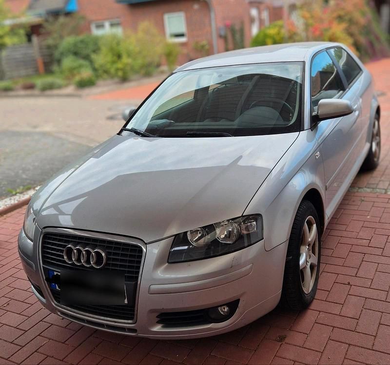 Grau Gebraucht 2006 Audi A3 Limousine | 3.500 € (Fairer Preis) - Bild 1/4