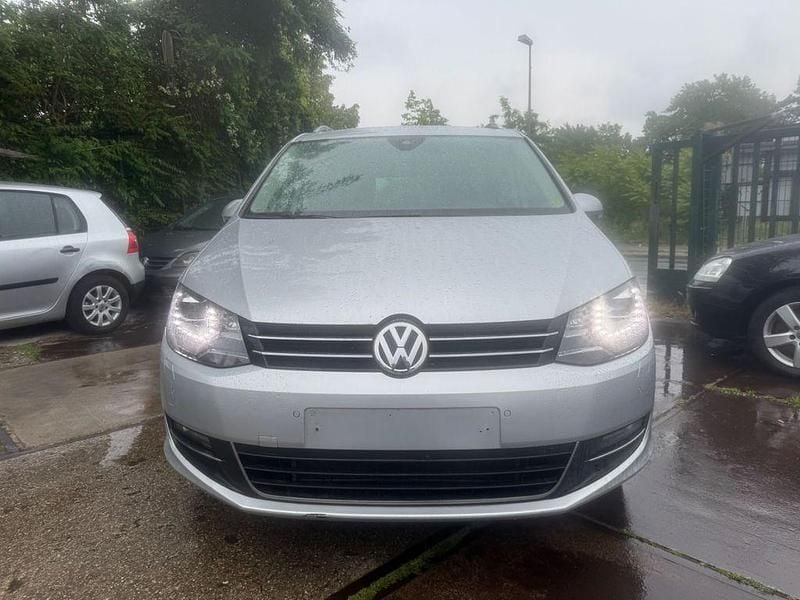 Gebraucht VW Sharan Highline 150 PS (110 kW) 2020 Silber Van / Kleinbus