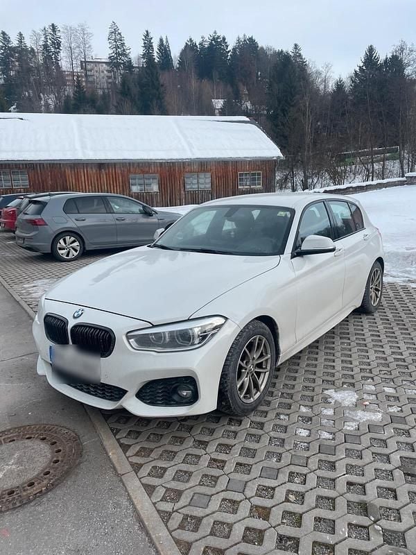 Weiß Gebraucht 2016 BMW 118 M Sport Kleinwagen | 9.999 € (Guter Preis) - Bild 1/4