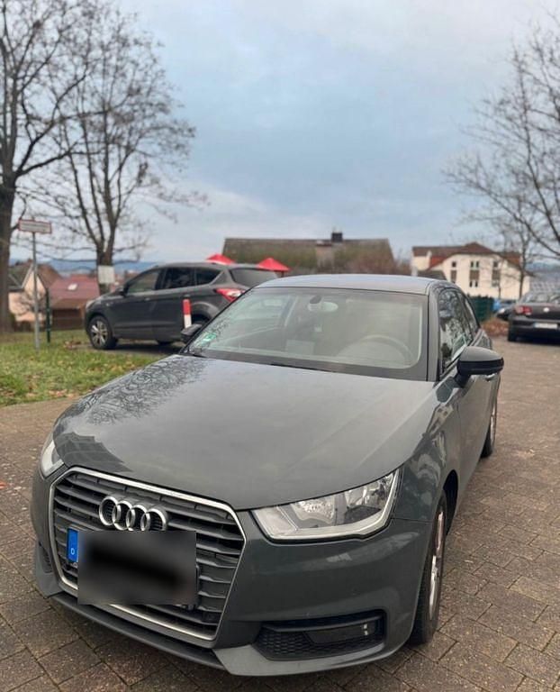 Gebraucht Audi A1 95 PS (69 kW) 2017 Grau Kleinwagen
