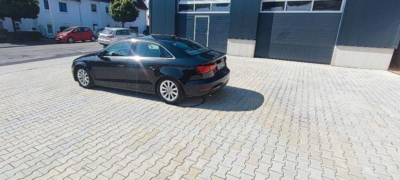 Gebraucht Audi A3 Ambiente 179 PS (131 kW) 2015 Schwarz Limousine