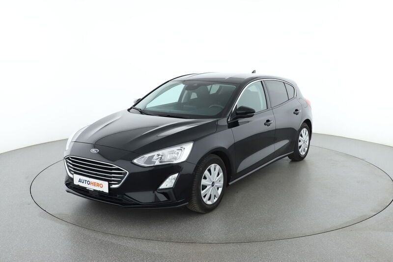 Schwarz Gebraucht 2018 Ford Focus Cool & Connect Limousine | 11.690 € (Fairer Preis) - Bild 1/4
