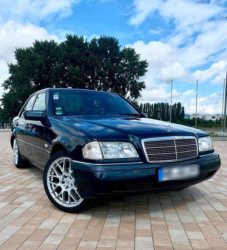 Schwarz Gebraucht 1997 Mercedes C280 Elegance Limousine | 5.000 € - Bild 1/4