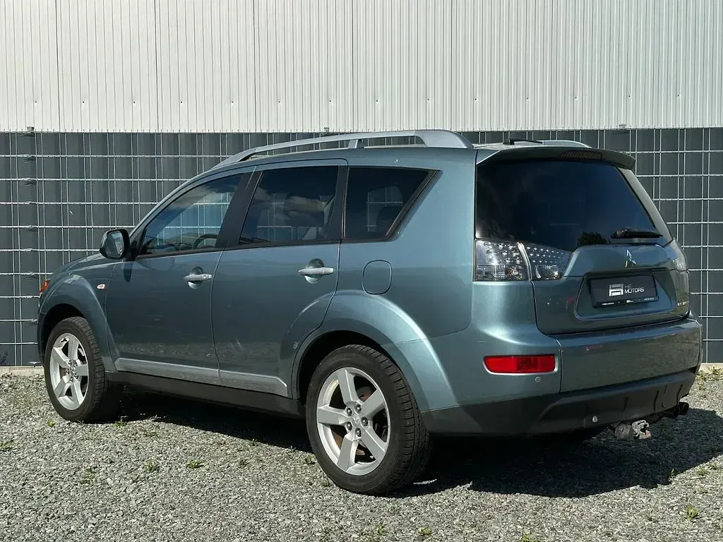 Gebraucht Mitsubishi Outlander Intense 156 PS (114 kW) 2009 Grün SUV