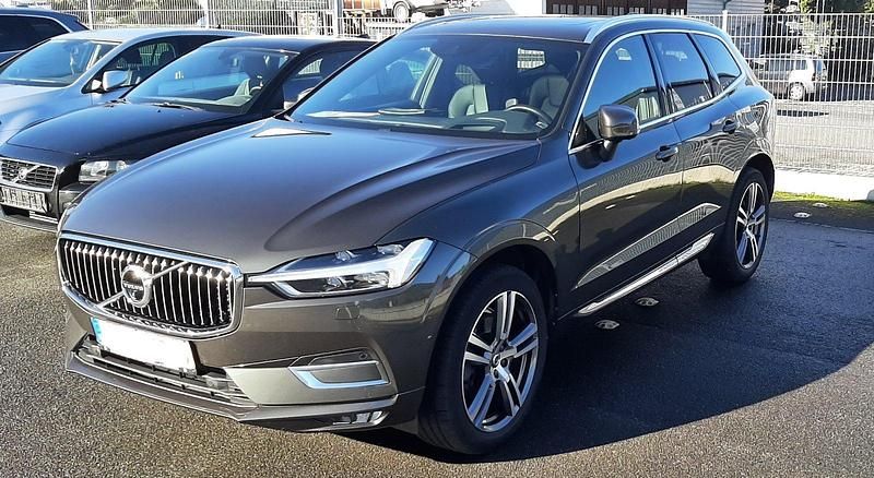 Grau Gebraucht 2019 Volvo XC60 Inscription SUV | 26.490 € (Fairer Preis) - Bild 1/4