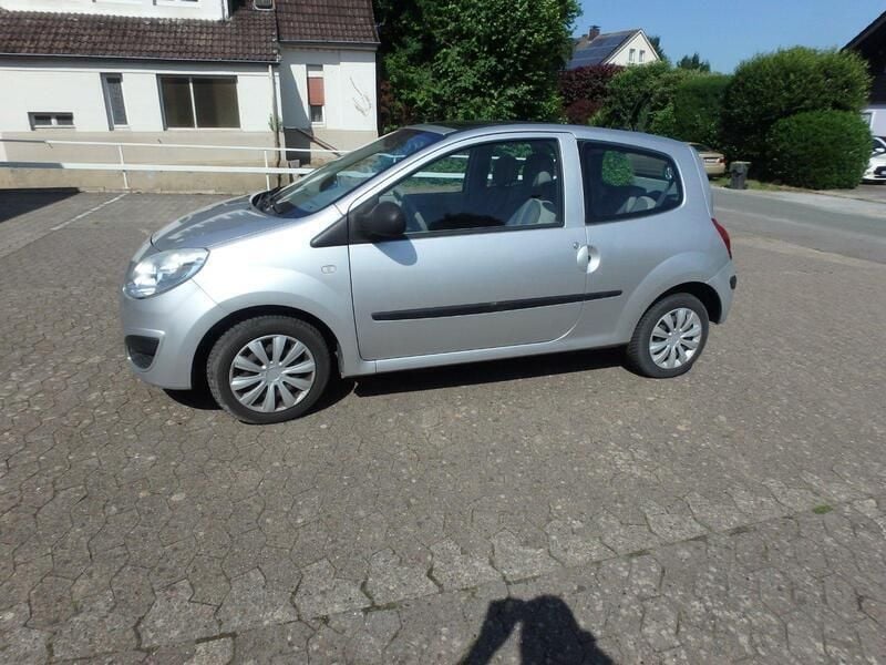 Silber Gebraucht 2009 Renault Twingo Kleinwagen | 2.200 € (Fairer Preis) - Bild 1/4