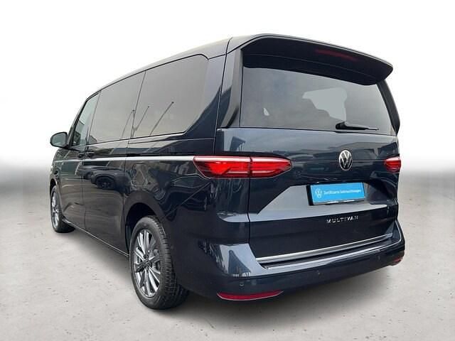 Gebraucht VW Multivan Style 150 PS (110 kW) 2024 Blau Van