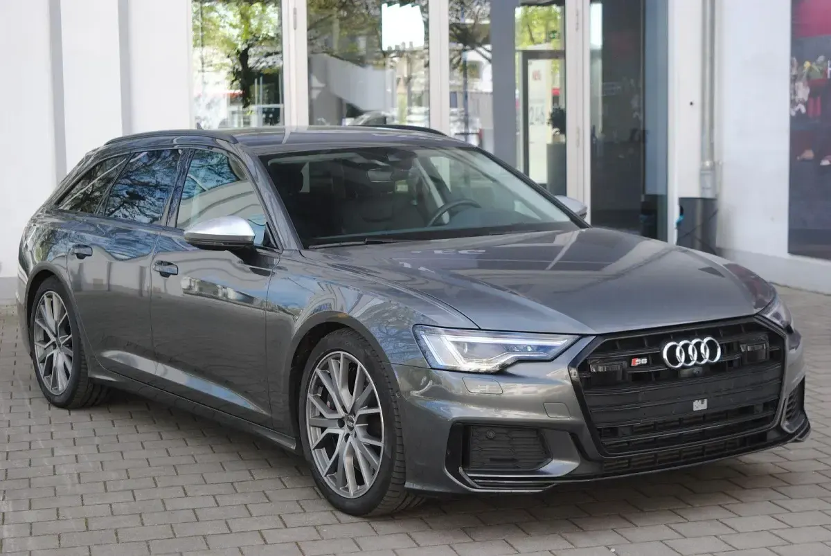 Gebraucht Audi S6 Sport 349 PS (256 kW) 2020 Grau Kombi