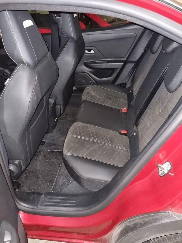 Gebraucht Opel Mokka-e Ultimate 100 kW (136 PS) 2021 Rot SUV