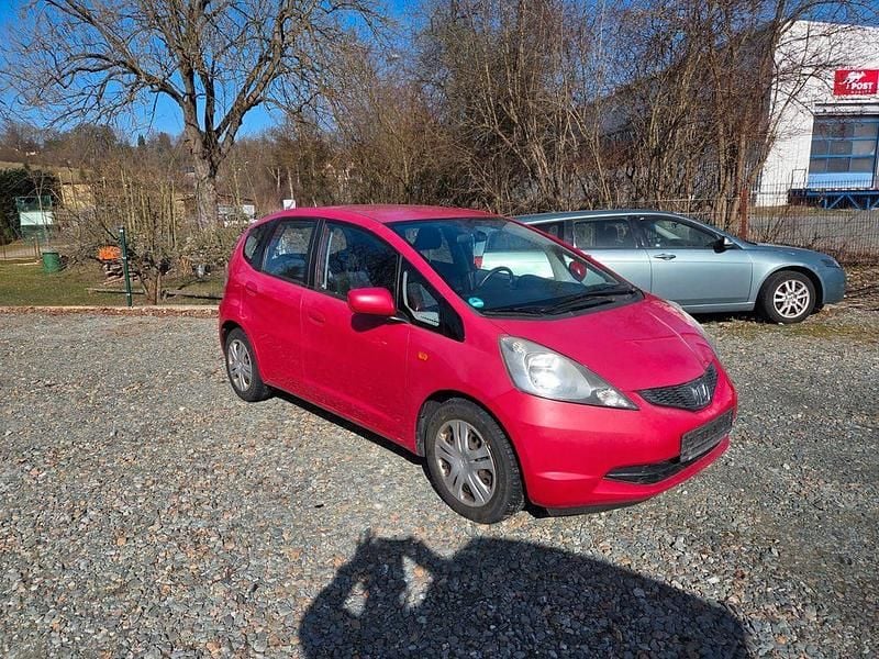 Gebraucht Honda Jazz Trend 90 PS (66 kW) 2009 Rot Kleinwagen