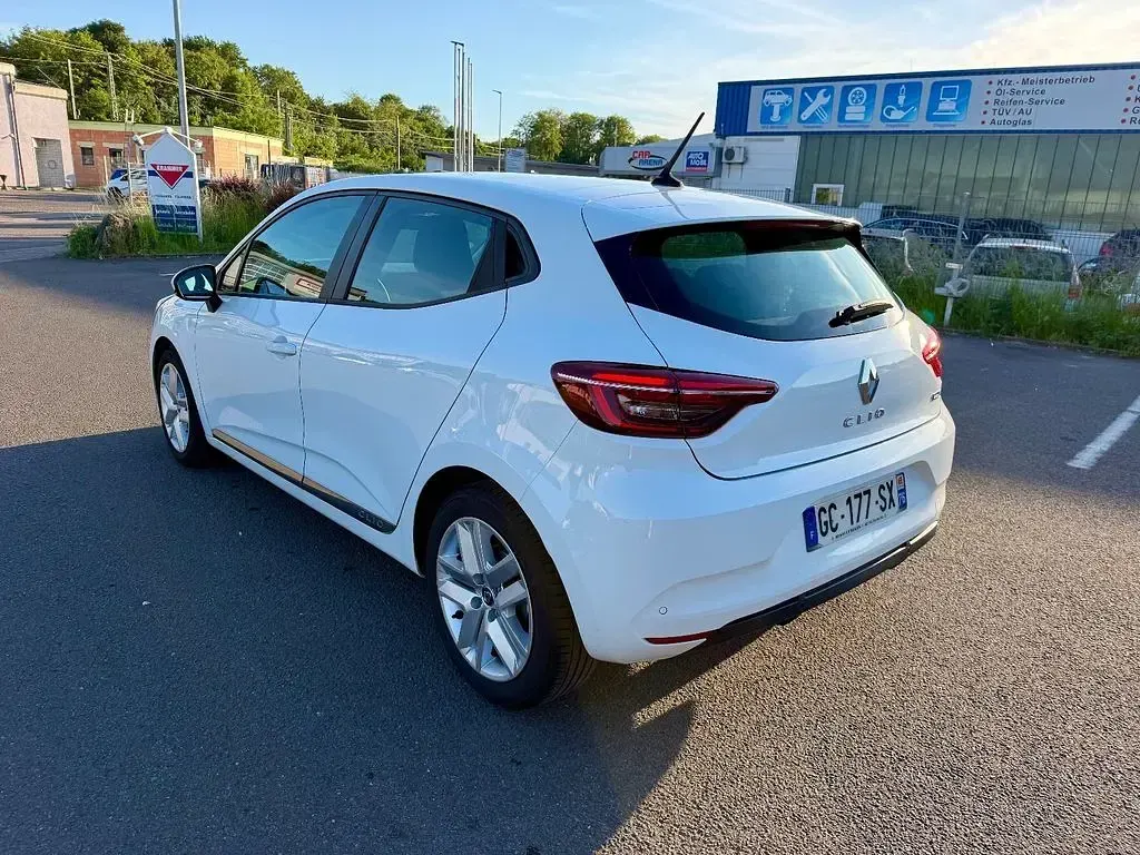 Gebraucht Renault Clio Business 140 PS (102 kW) 2021 Weiß Kleinwagen