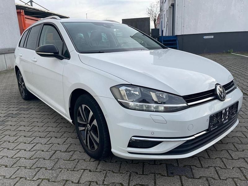 Gebraucht VW Golf VII IQ Drive 150 PS (110 kW) 2019 Weiß Kombi