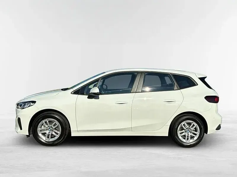 Gebraucht BMW 216 Active Tourer 122 PS (89 kW) 2024 Weiß Van / Kleinbus