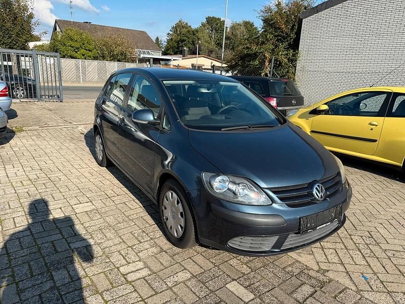 Schwarz Gebraucht 2005 VW Golf IV Kleinwagen | 1.999 € (Etwas zu teuer) - Bild 1/4