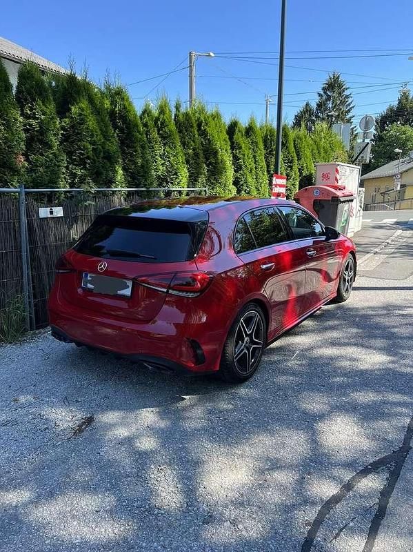 Gebraucht Mercedes A200 163 PS (119 kW) 2018 Rot Limousine