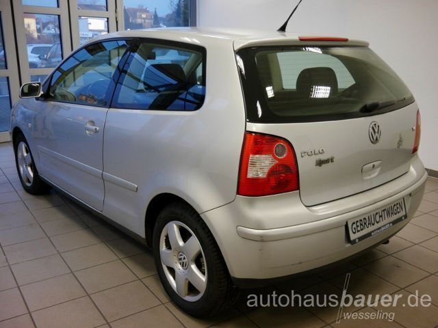Gebraucht VW Polo Highline 75 PS (55 kW) 2003 Silber metallic Kleinwagen