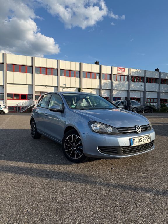 Blau Gebraucht 2010 VW Golf VI Comfortline Limousine | 4.800 € (Fairer Preis) - Bild 1/4