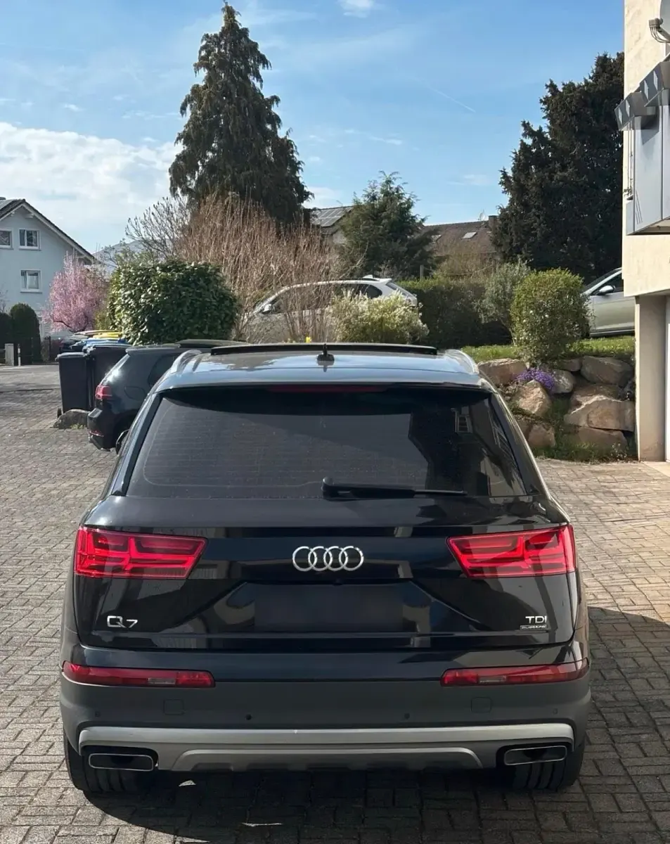 Gebraucht Audi Q7 272 PS (200 kW) 2015 Schwarz SUV