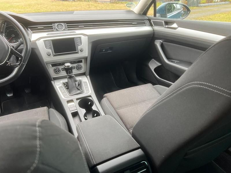 Gebraucht VW Passat Comfortline 150 PS (110 kW) 2015 Kombi