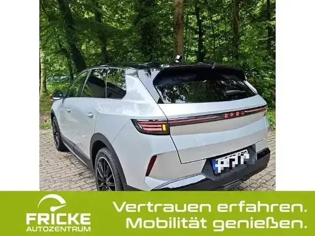 Gebraucht Opel Grandland X 136 PS (100 kW) 2025 Silber SUV