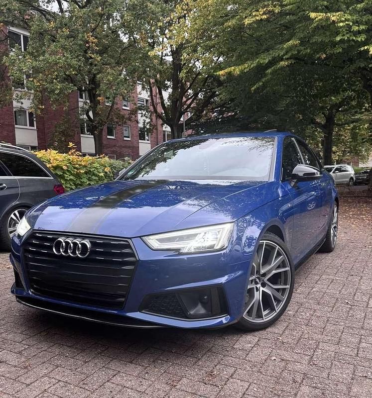 Blau Gebraucht 2019 Audi A4 Sport Limousine | 28.000 € (Teuer) - Bild 1/4