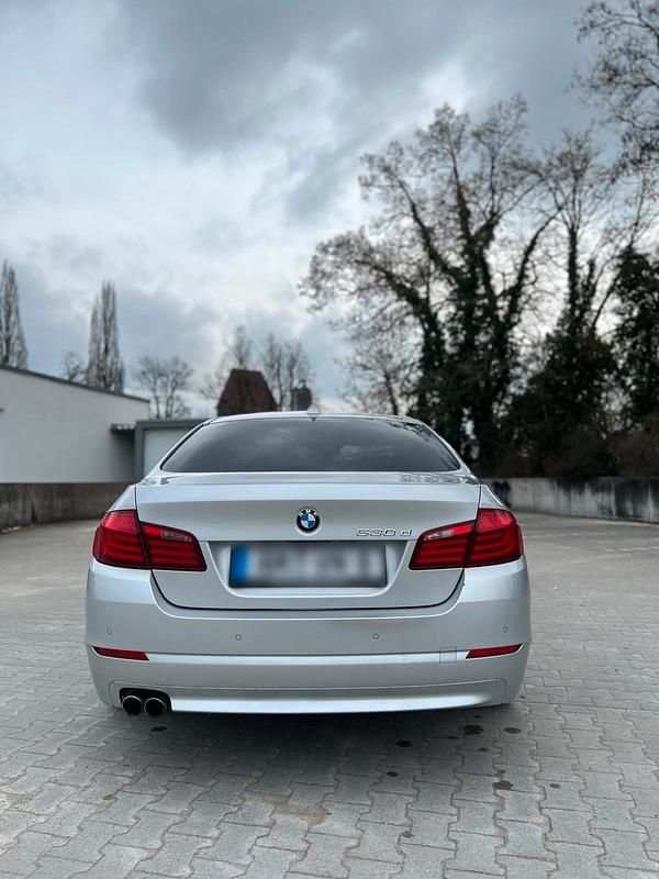 Gebraucht BMW 530 245 PS (180 kW) 2010 Limousine