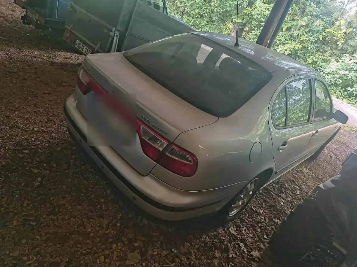 Gebraucht Seat Toledo 105 PS (77 kW) 2001 Grau Limousine