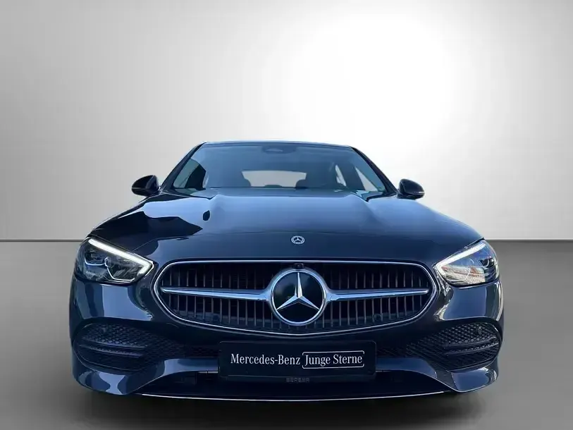 Gebraucht Mercedes C220 Avantgarde 200 PS (147 kW) 2025 Grau Limousine