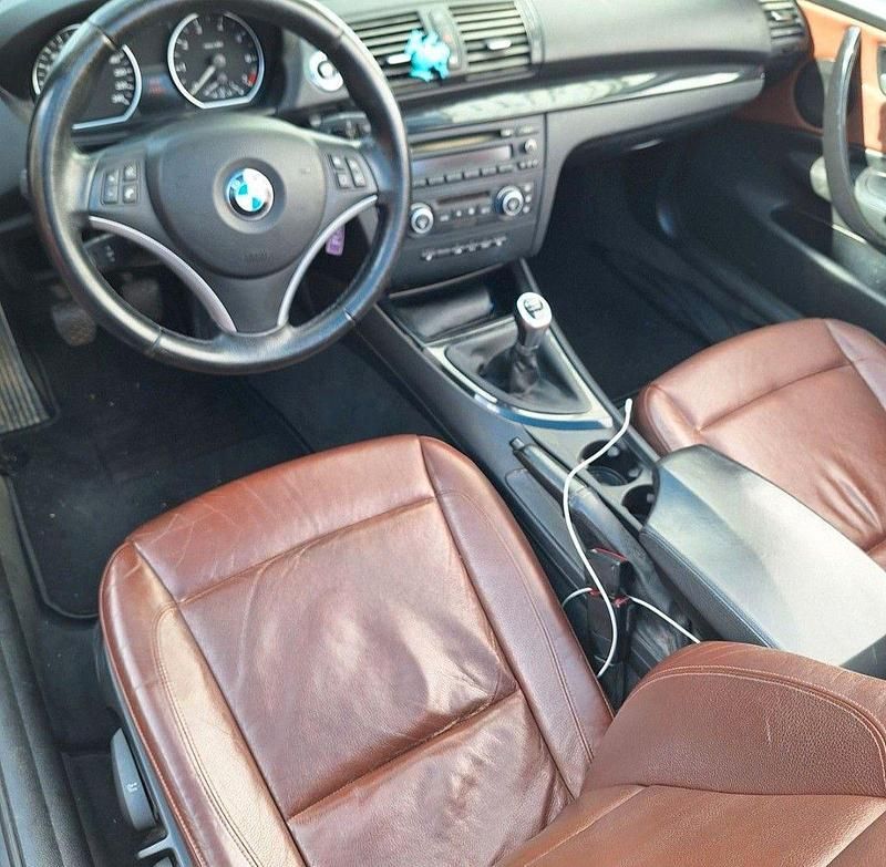 Gebraucht BMW 118 Cabriolet 143 PS (105 kW) 2008 Schwarz Cabrio