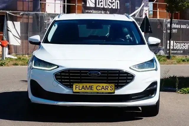Gebraucht Ford Focus Titanium 140 PS (102 kW) 2024 Weiß Limousine