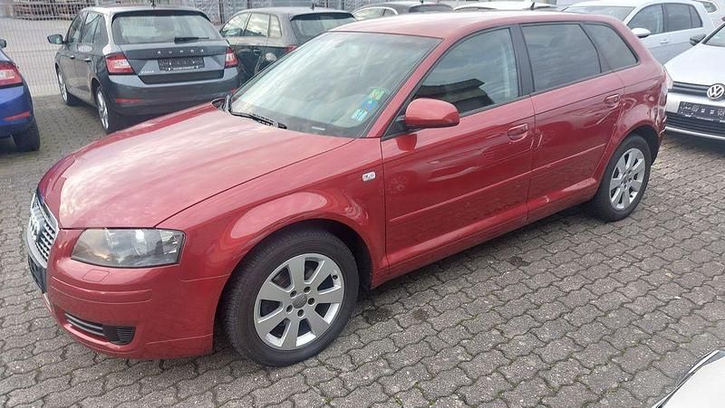 Rot Gebraucht 2007 Audi A3 Sportback Ambiente Limousine | 3.450 € (Fairer Preis) - Bild 1/4