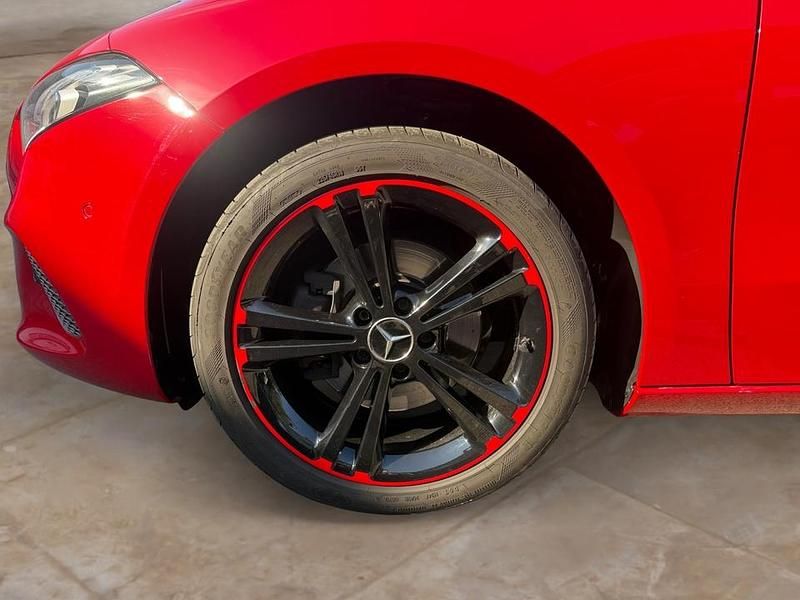 Gebraucht Mercedes A200 Progressive 163 PS (119 kW) 2018 Jupiterrot uni